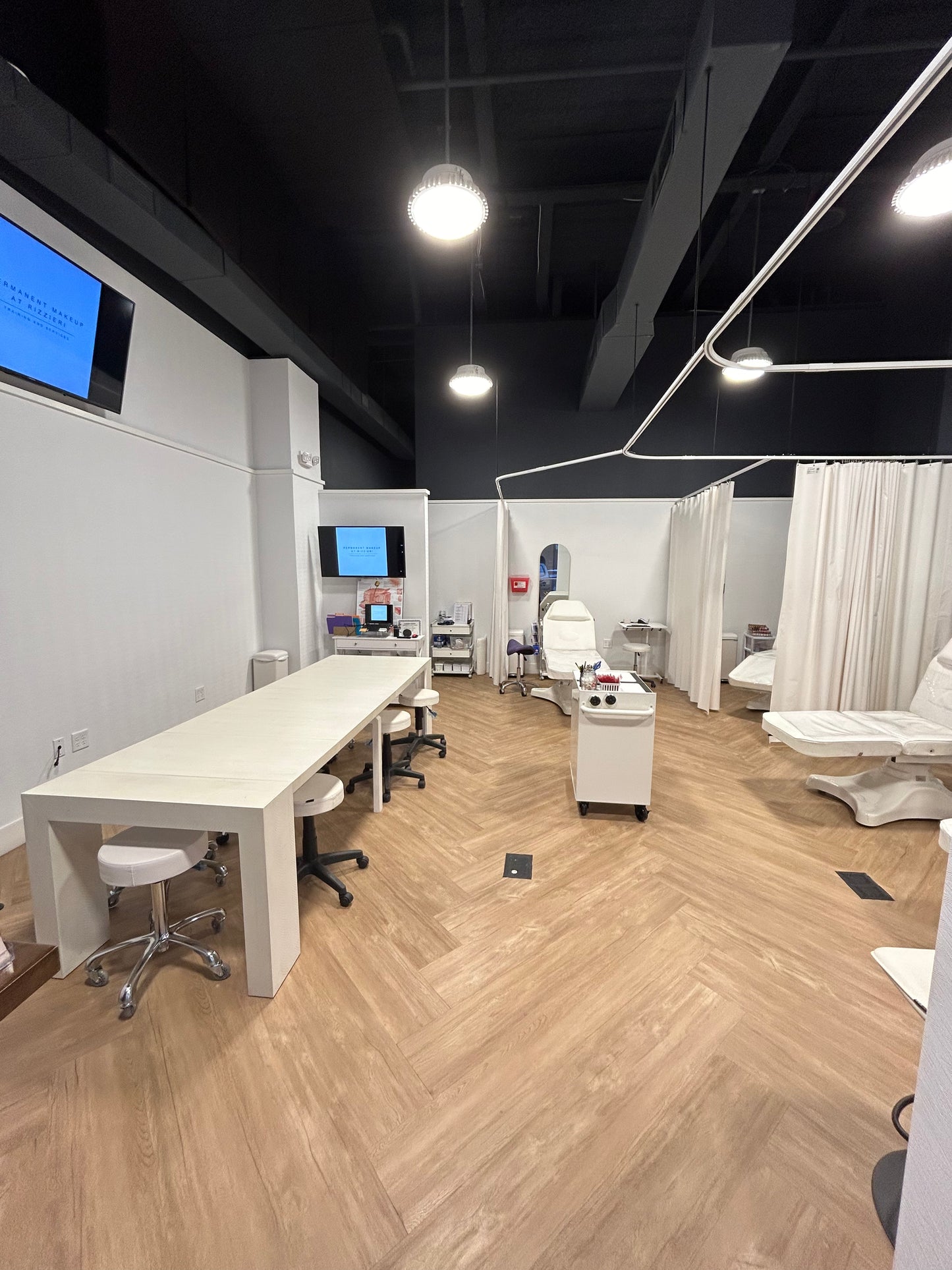 Hybrid Fundamental Permanent Makeup Training - July 2025